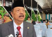 Bupati Sanggau Yohanes Ontot berencana menggempur PETI, tapi rakyat bertanya: "Mana tindakan nyata untuk narkoba dan lapangan kerja?