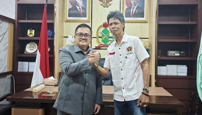 Ketua DPRD Kalbar Aloysius: Menjadi Jembatan Emas Antara Insan Pers dan Pemerintah Adalah Kunci