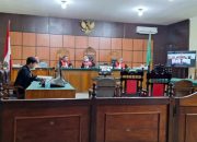 Mantan Kepala Desa Pasir, AH, Dituntut 2 Tahun Penjara Dalam Kasus Korupsi APBDes 2019