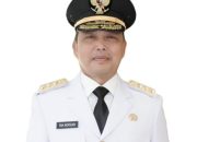 Analisis Ahli: Hoaks Politik dan Keteladanan Sang Gubernur