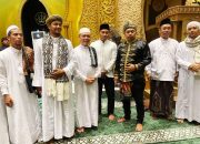 Gubernur Kalimantan Barat, Ria Norsan, tegaskan peran vital santunan anak yatim dalam mewujudkan Generasi Emas. Melalui acara yang diinisiasi LDM Kalbar, 3.000 anak yatim menerima bantuan, menandai komitmen pemerintah daerah terhadap investasi sosial.