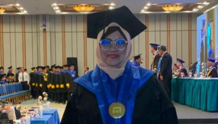 Membanggakan, Sekjen FAI Eni Heni Hermaliani Raih Gelar Doktor Ilmu Komputer