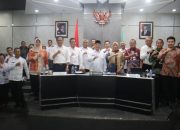 GUBERNUR RIA NORSAN TEGASKAN KOMITMEN PERKUAT INKLUSI KEUANGAN UNTUK DORONG PERTUMBUHAN EKONOMI KALBAR
