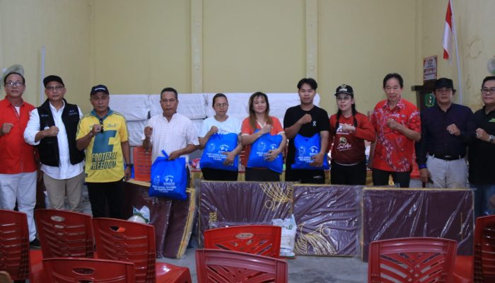 PEMPROV KALBAR SALURKAN BANTUAN BAGI KORBAN KEBAKARAN SUNGAI DURI