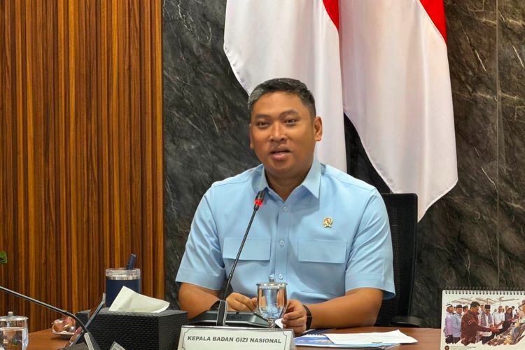Kepala Badan Gizi Nasional Sudaryono menyebut ada 480 dapur Satuan Pelayanan Pemenuhan Gizi di enam belas provinsi wilayah tertinggal, terdepan, dan terluar mulai dua Oktober dua0duaenam demi menekan angka stunting ekstrem.