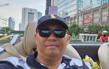 Perjalanan Donny Pur : Dari IPK Pas-pasan Ke Dua Program Doktor