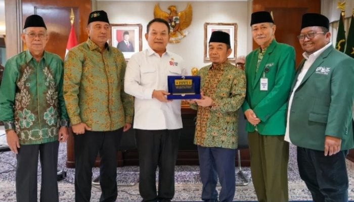 Ketum PB Mathla’ul Anwar Ucapkan Selamat Atas Pelantikan Jenderal Dudung Sebagai Menko Polkam