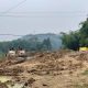 PETI Diduga Kian Merajalela di Sekayam, Tiga Ekskavator Keruk Tanah, Sungai Saeh Berubah Jadi Aliran Lumpur
